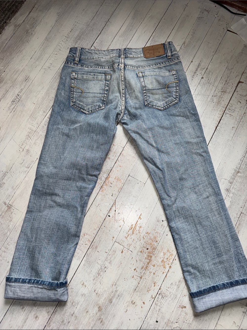 American Eagle Outfitters faded blue distressed jeans - Picture 9 of 9